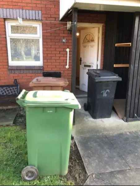 House For Rent in Leeds, England