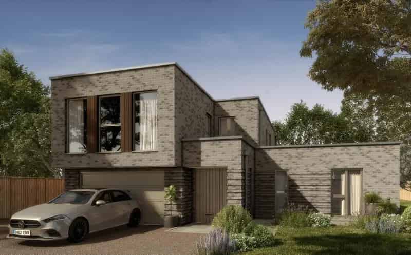 5 Bedroom Detached House for Sale in Leckhampton
