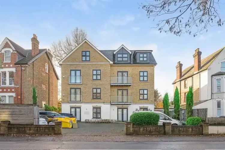 2 Bedroom Flat for Sale in Beckenham