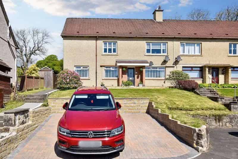 3 Bedroom Apartment for Sale in Kilsyth