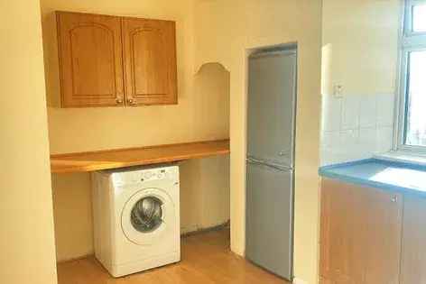 2 rooms flat of 79 m² in London