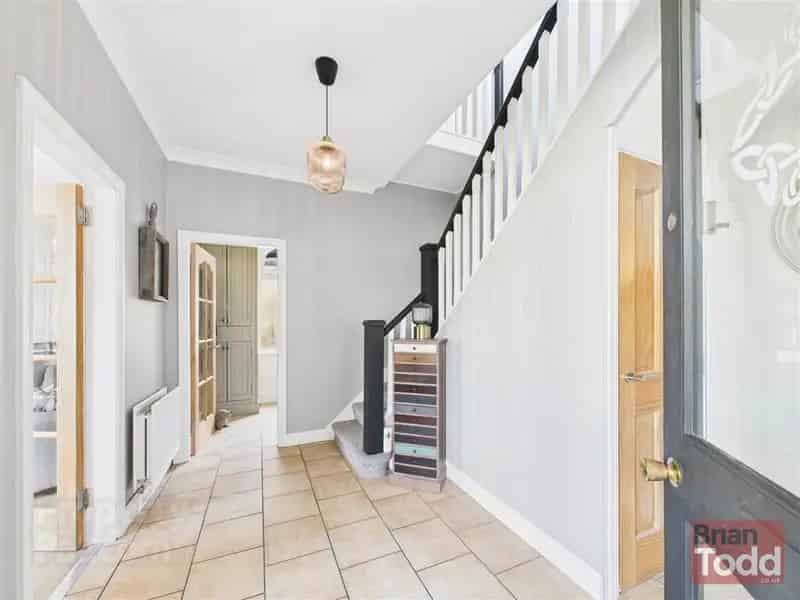 Impressive Detached Family Home with Four Bedrooms and Double Garage