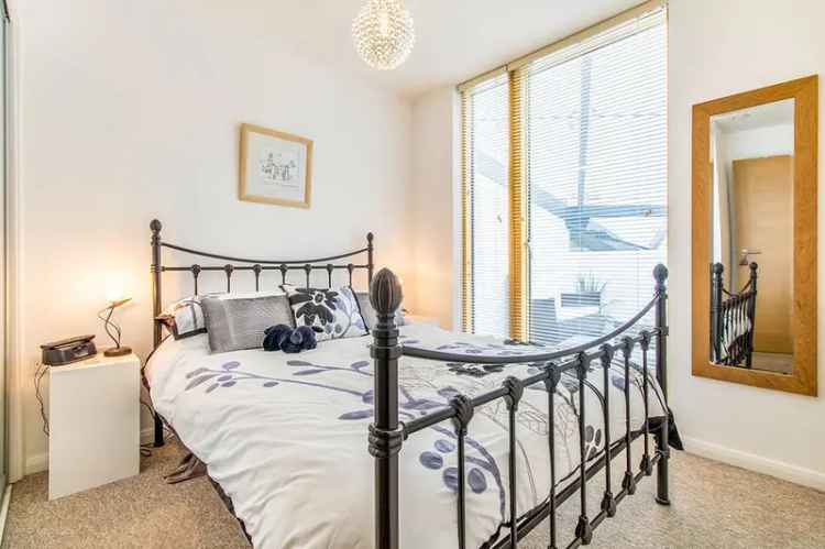 1 Bedroom Flat for Sale Albert Dock Views Liverpool L3