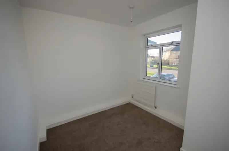 4 Bed Semi-Detached House for Sale Bromley Heath