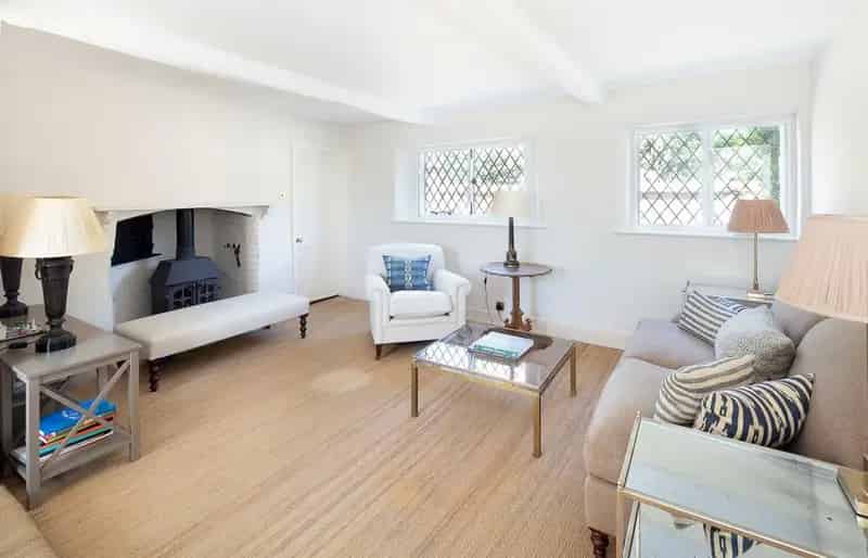 Grade II Listed Regency Farmhouse in the Chiltern Hills
