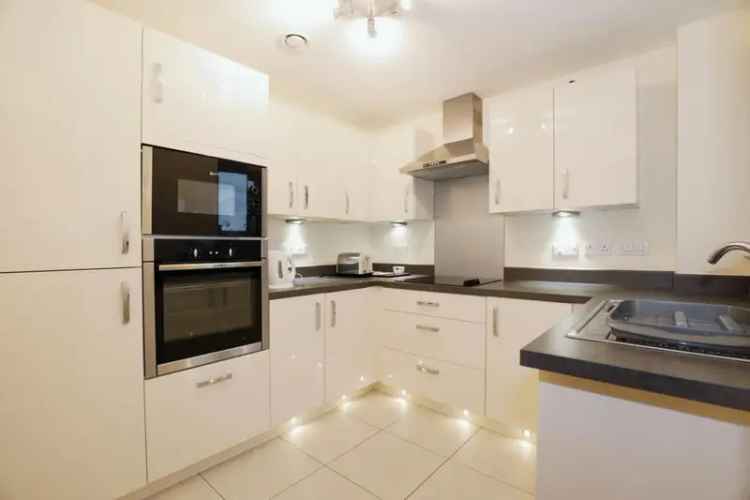 1 bedroom Flat
 For Sale