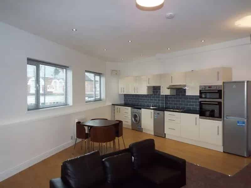 1 Bedroom Apartment Available May 16th Furnished