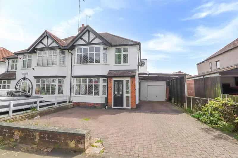 3 Bedroom Semi-Detached House for Sale