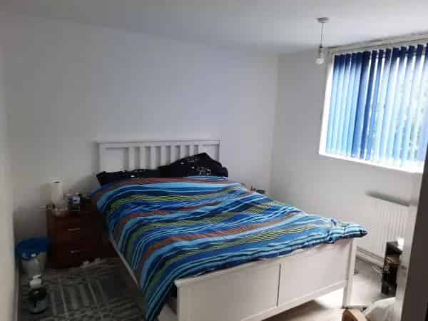 Grand Floor Maisonette Two Bedrooms Back Garden