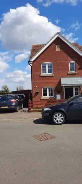 3 Bed Semi Detached House Separate Toilet