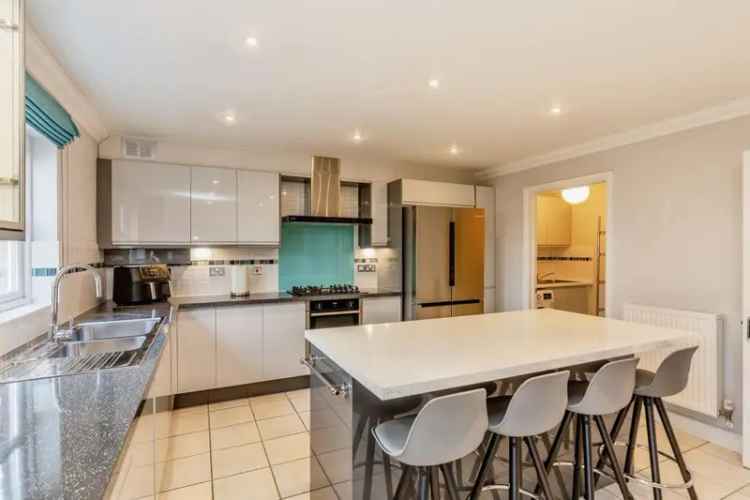 4 Bedroom Semi-Detached House Brentry Hill