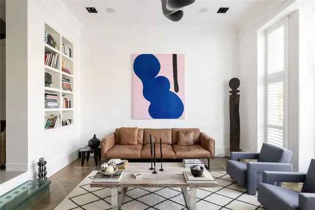 Flat for sale in Blenheim Crescent, Notting Hill W11