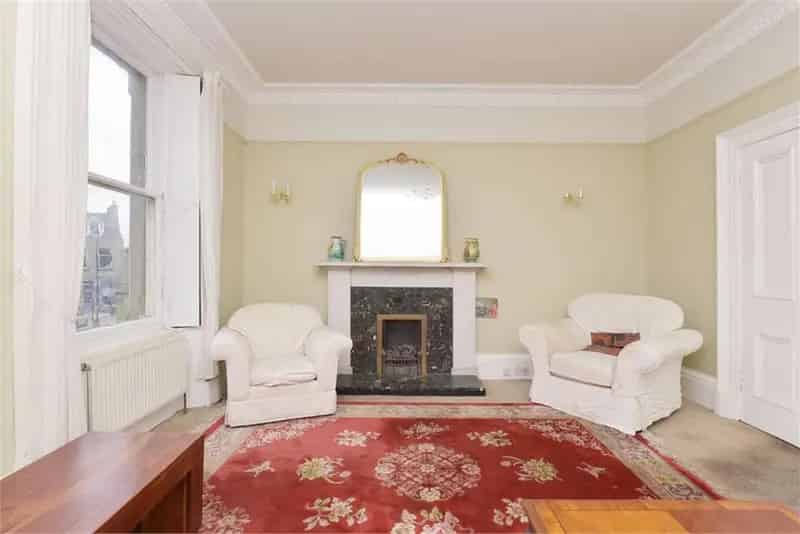 5 Bed Townhouse Development Opportunity