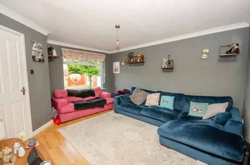 3 bed property for sale