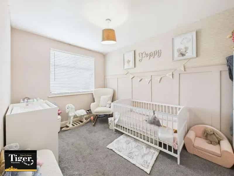2 bed house for sale
