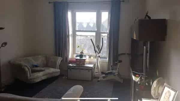 Large 3 Bed Maisonette with Huge Attic Gym Games Room