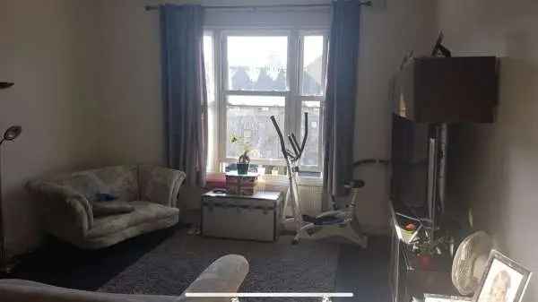 Flat For Rent in Dover, England