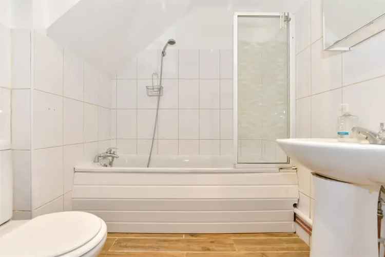 2 Bedroom Detached House for Sale by Modern Auction
