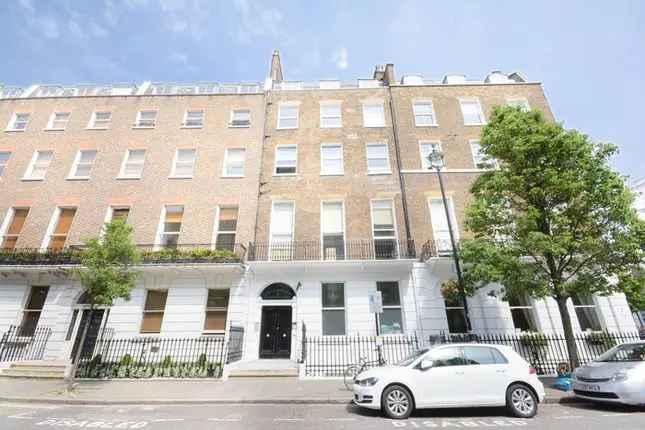 Flat to rent in Devonshire Place, London W1G