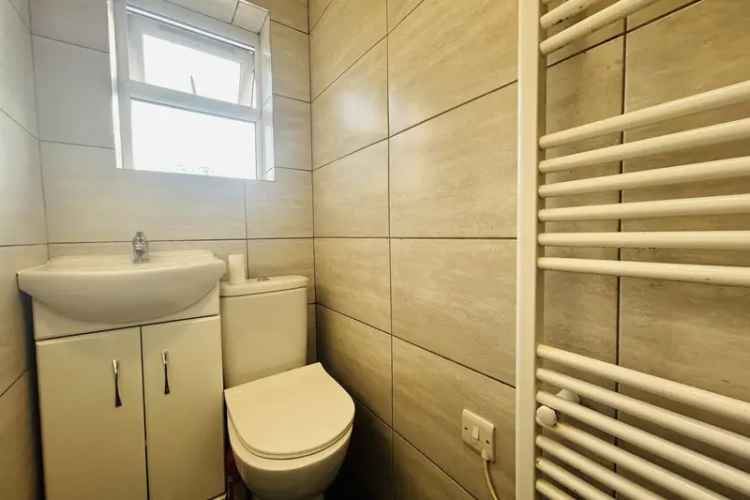 Modern City Centre Apartment - High Spec Kitchen & Open Plan Living