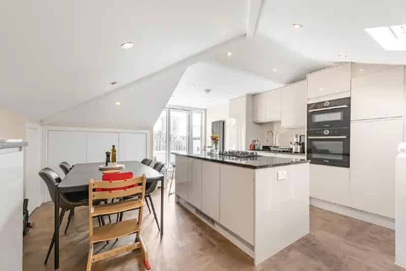 3 Double Bedroom Flat South Hampstead Bright Spacious Balcony