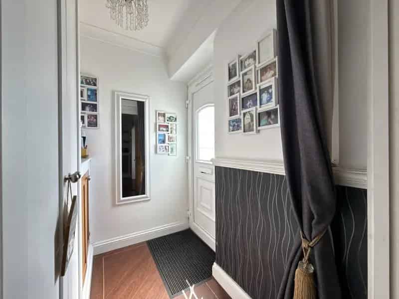 6 Bedroom House For Sale - Four Bedroom House + Two Bedroom Annex