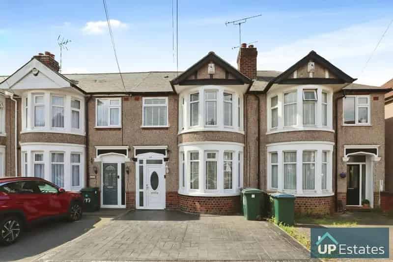 3 Bedroom Terraced House to Rent