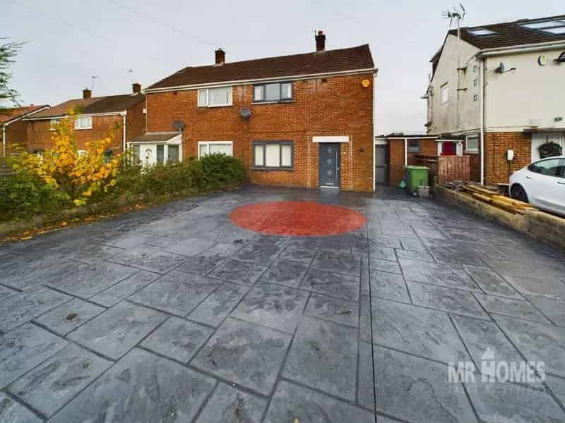 3 Bedroom Semi-Detached House for Sale in Cardiff
