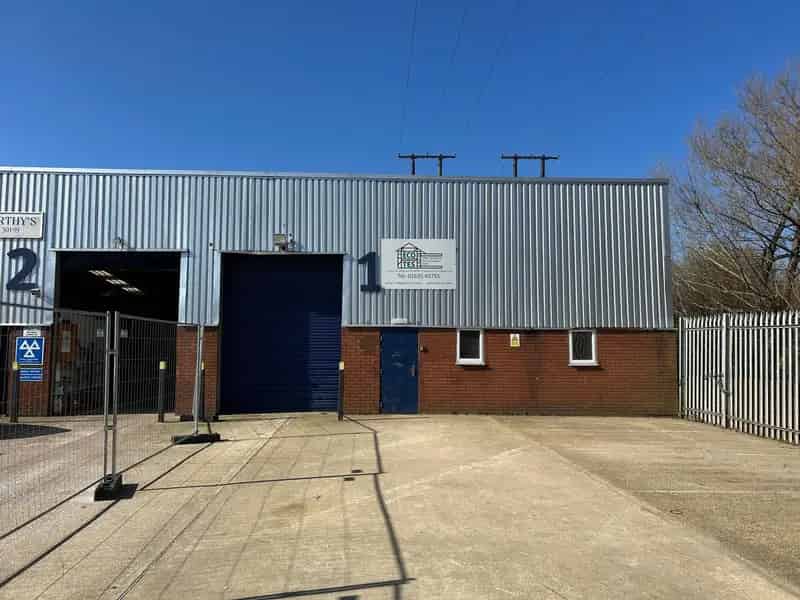 Industrial Warehouse Unit to Let Newbury
