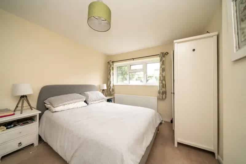 Spacious Family Home with Lovely Garden