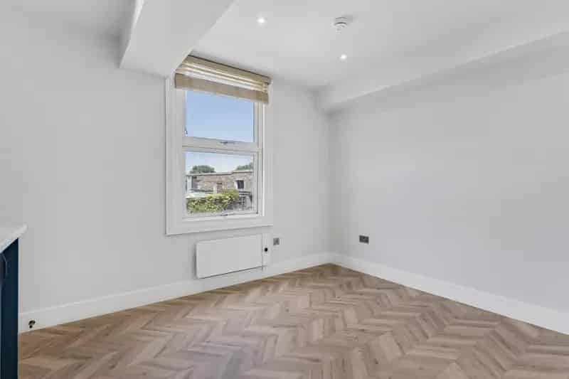 Six Studio Apartments To Let