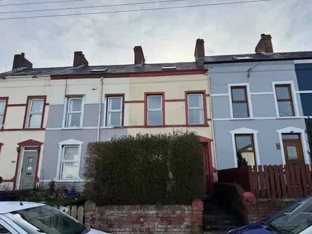 3 Bed Mid Terrace House Whitehead Excellent Family Home