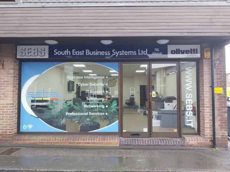 Retail Space: Open Plan Sales Area with Modern Features