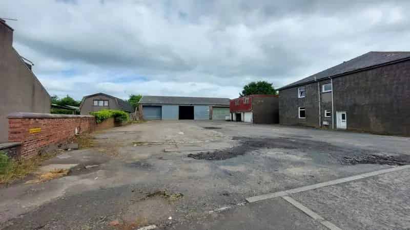 Industrial Warehouse and Office Space For Sale