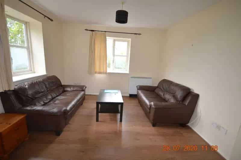 2 Bedroom Apartment House to Rent Near Beckton DLR