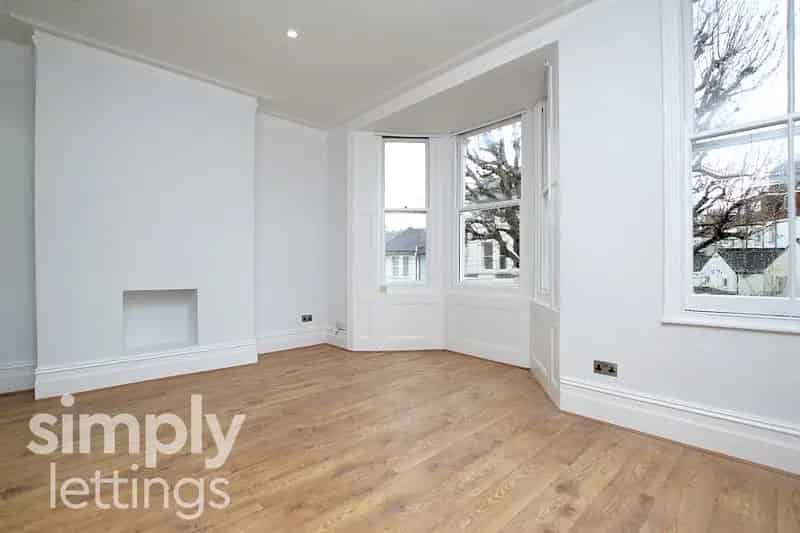 1 Bedroom Flat to Rent Near Brighton Station