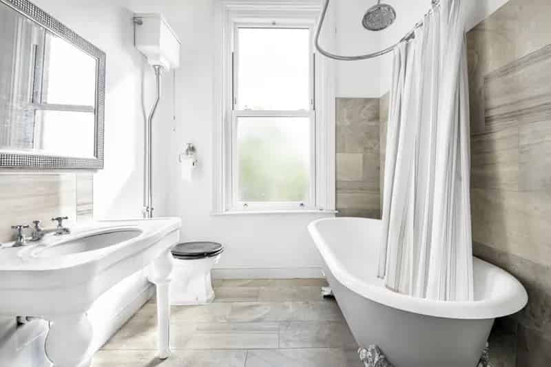 2 Bedroom Flat Near South Croydon Station