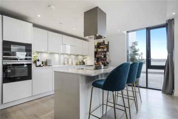 Luxury 4-Bedroom Penthouse Apartment in Finsbury Park