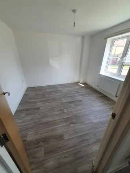 Large 2-Bed Ground Floor Flat Near Elmswell Train Station