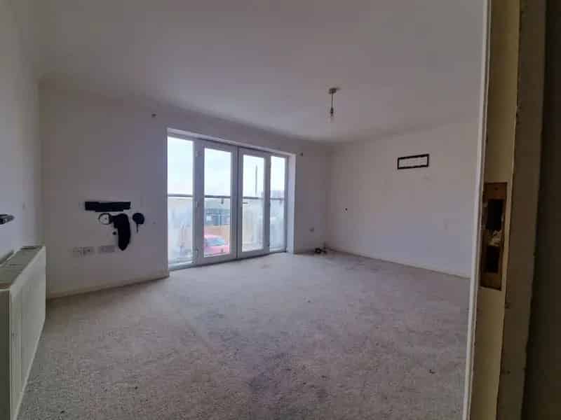 2 Bedroom Flat for Sale Southsea Hampshire