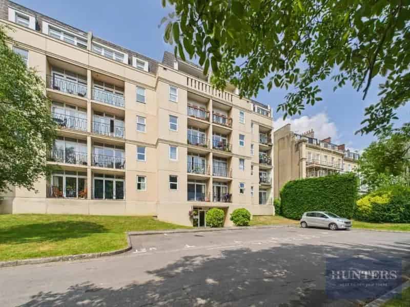 3 Bed Luxury Apartment for Sale Lansdown Cheltenham