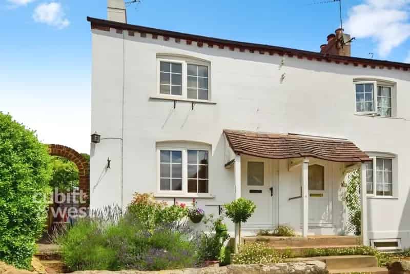 2 Bedroom Cottage to Rent Near Pulborough Station