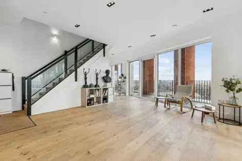 3 Bed 3 Bath Duplex Penthouse London Panoramic Views