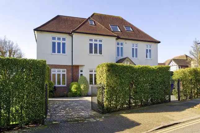 Six Bedroom Detached House for Sale in London