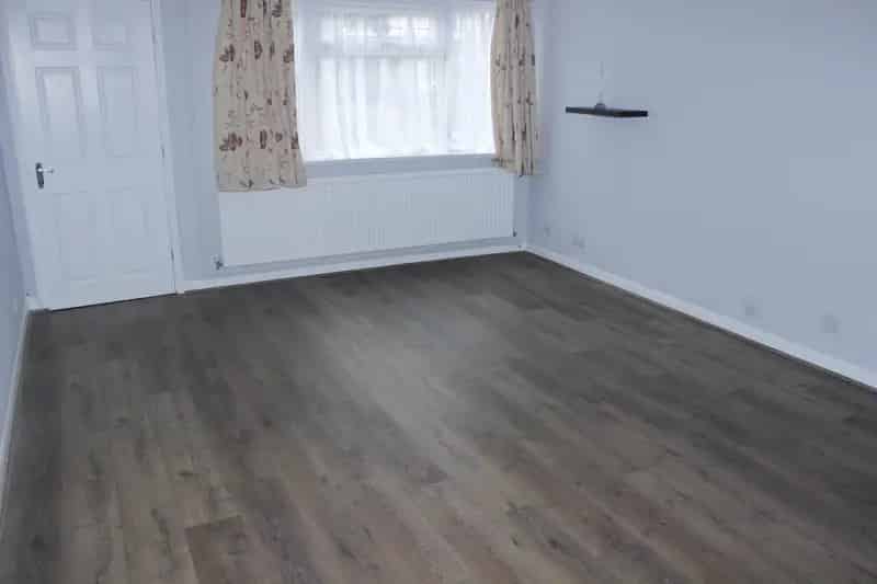 2 Bedroom Semi Detached House to Rent