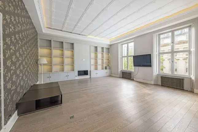 Flat for sale in Princes Gate, London SW7