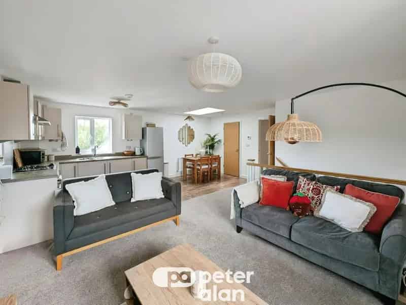 2 bedroom house