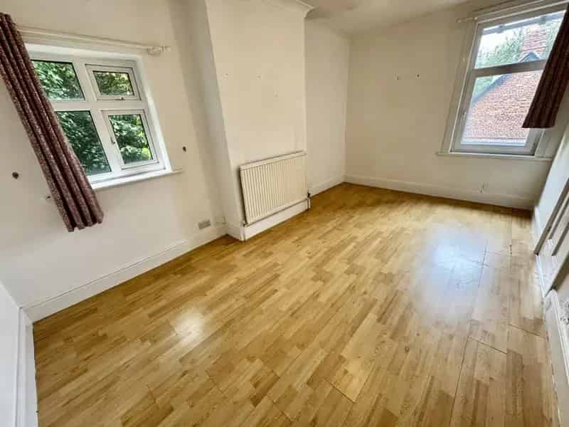 3 Bedroom Semi Detached House For Sale Scarborough YO12