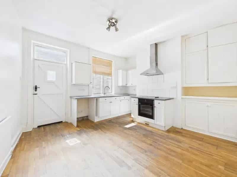4 Bed Terrace House for Sale - No Chain