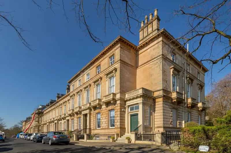4 Bedroom Apartment for Sale in Glasgow West End